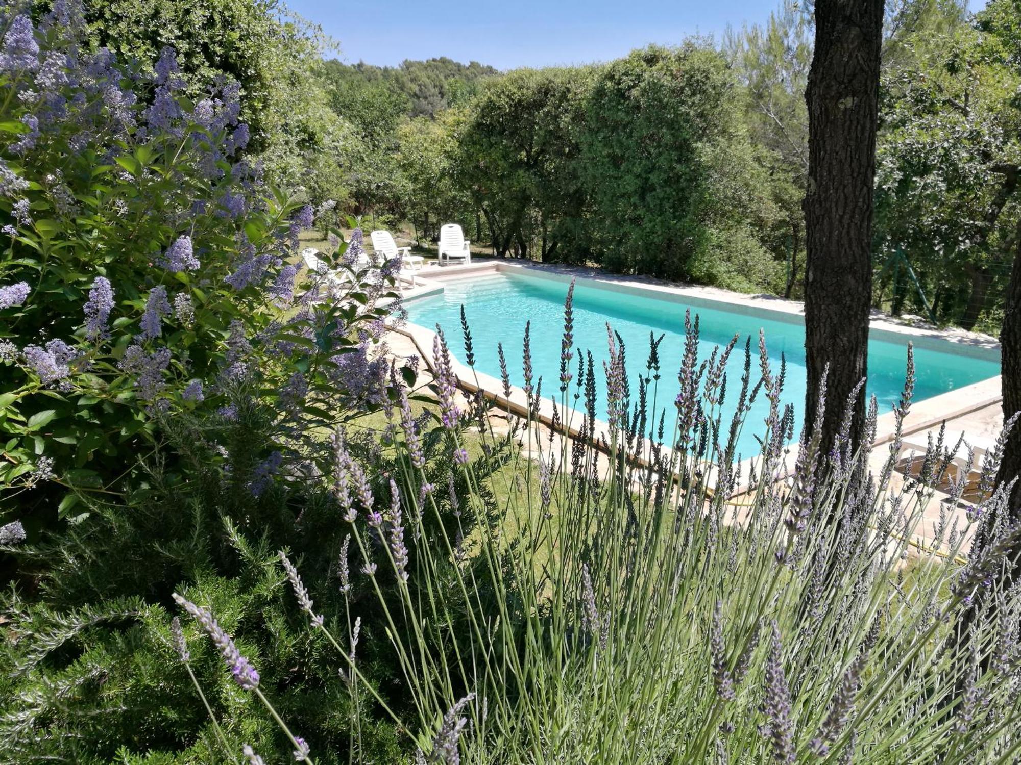 Hotel Les Restanques Goult Esterno foto